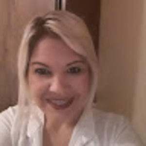 Meet your Posher, Valeria